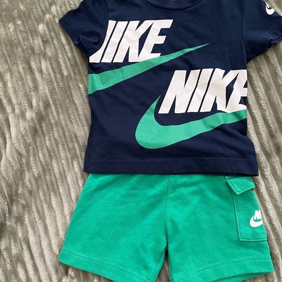 Nike Kids' Navy and Teal Set - Picture 1 of 1